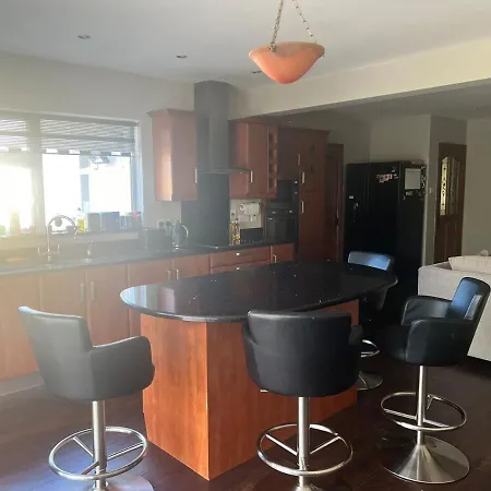 Spacious Home, Walking Distance To Town Center * Donegal Town
