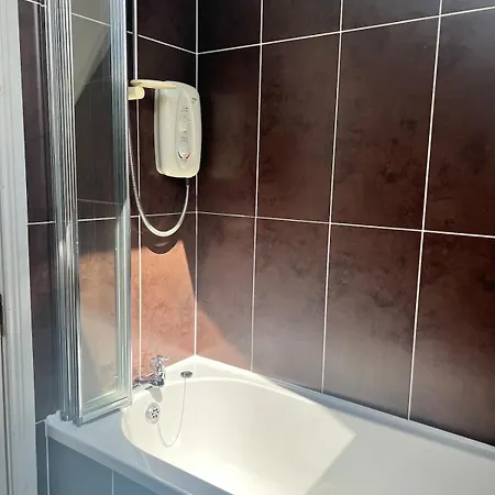 Spacious Home, Walking Distance To Town Center * Donegal Town