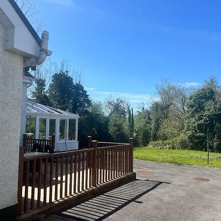Spacious Home, Walking Distance To Town Center