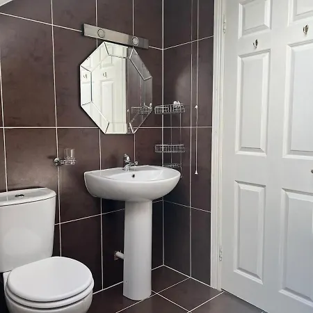 Nyaraló Spacious Home, Walking Distance To Town Center